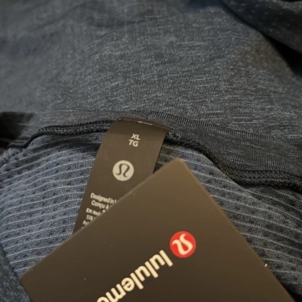 NWT LULULEMON METAL VENT TECH LONG SLEEVE - mineral blue true navy In S - Picture 8 of 9